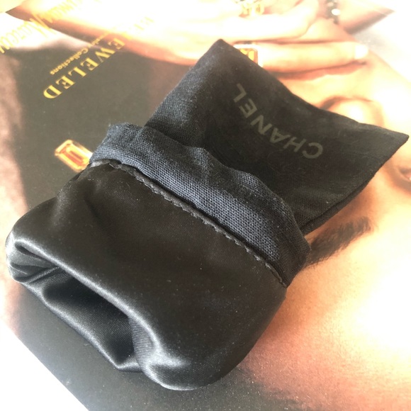 ❗️SOLD❗️Chanel Eyeglasses Pouch - Picture 2 of 2